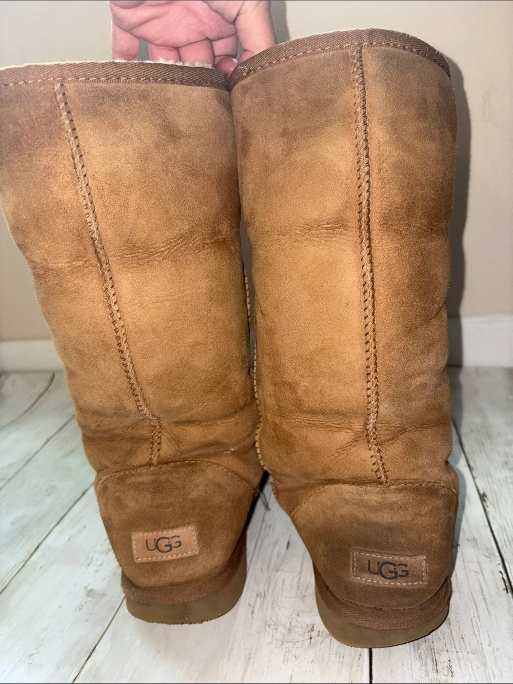 UGG Chestnut Shearling Cuff Short Winter Boots pre-owned size 9 women’s - Picture 9 of 9